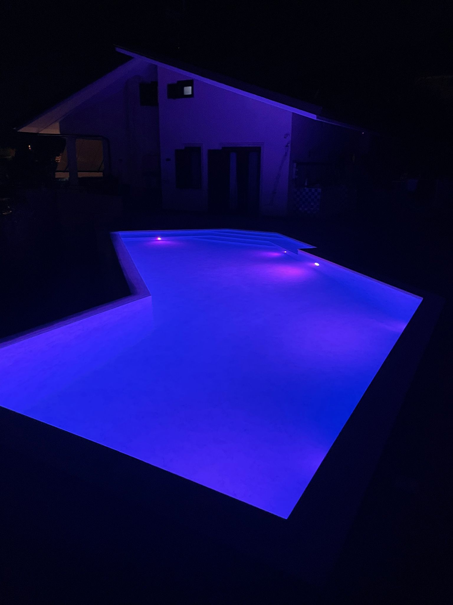Luci a led in piscina