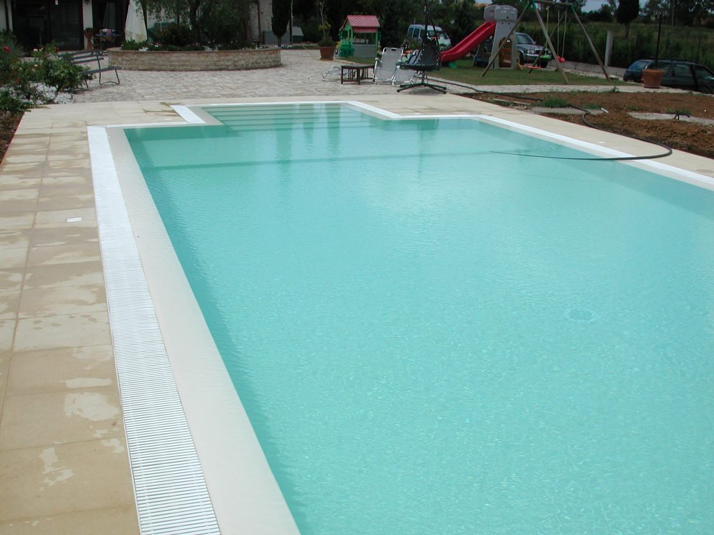 piscina in cemento recuperata